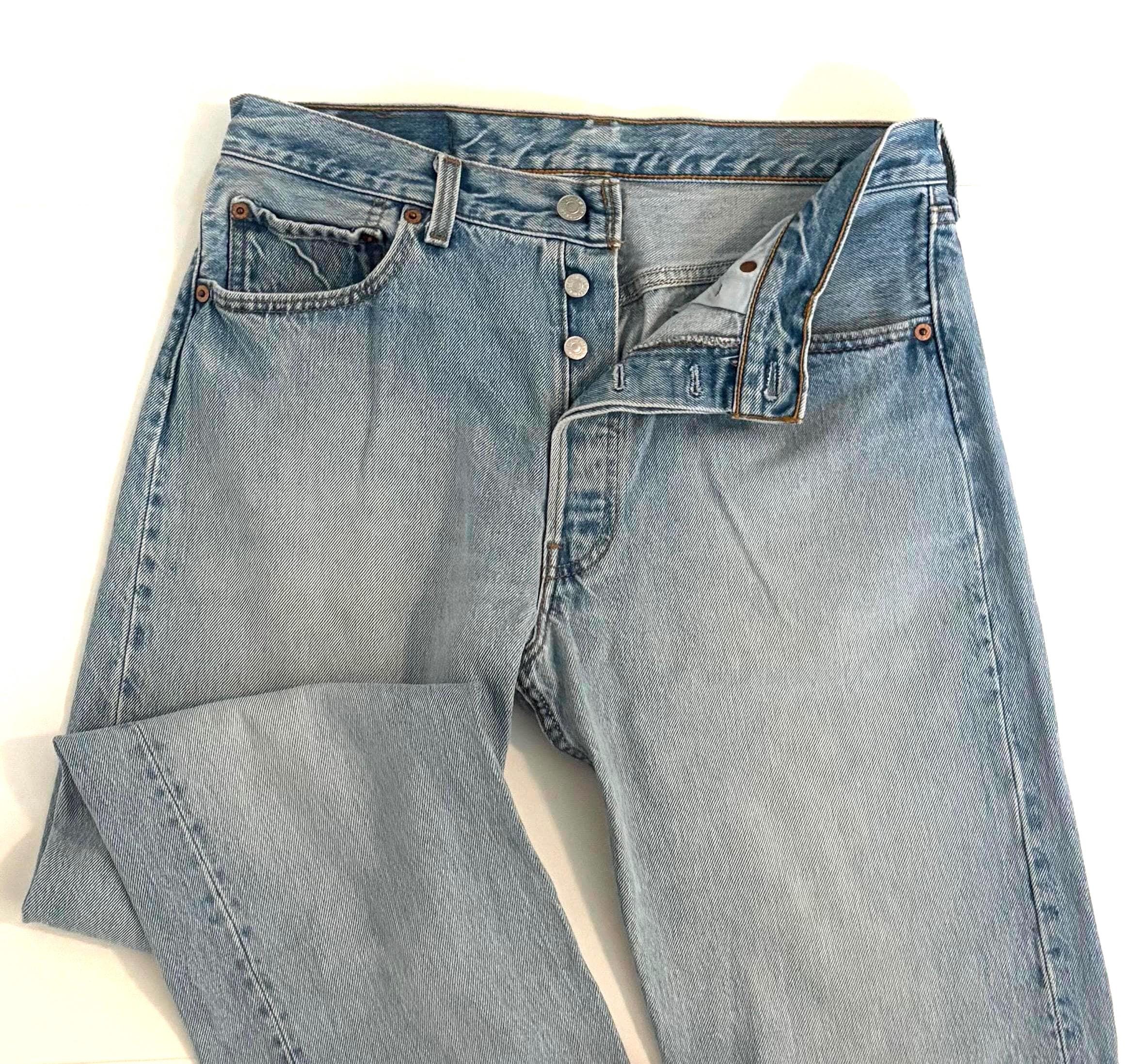 1995 Vintage Levi's 501 USA Made Men's Jeans - Actual Waist W31