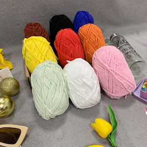 Soft Chenille Yarn, Thick Fluffy Velvet Blanket Yarn,Plush Yarn,Super Soft Chenille,Housewarming Gift, 3.5mm thick, Each skein is 50g/66 yds