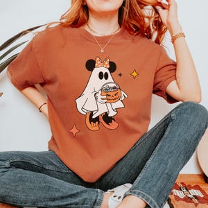 Camiseta de Mickey y Minnie Fantasma de Disney, Camiseta de Colores Cómodos, Camiseta de Halloween de Mickey, Camiseta de Halloween de Minnie, Camiseta de Halloween de Disney