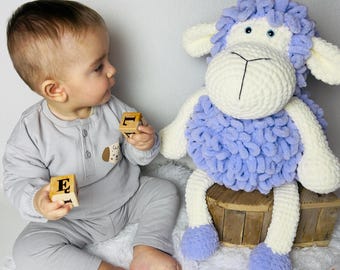 Oveja de peluche tejida a mano: suave juguete de granja amigurumi, oveja de peluche grande y esponjosa, regalo acogedor de hilo Alize para niños y guardería