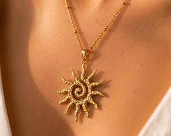 Collier soleil en plaqué or PVD 18 carats, bijoux bohèmes, cadeau pour elle, imperméable, pendentif spirale