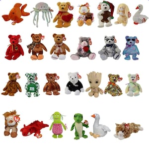 Pode incluir: Uma coleção de vários brinquedos de pelúcia Ty Beanie Babies, incluindo ursos, um peixe, uma água-viva, um leão, um crocodilo, uma figura semelhante a Groot e outros animais. Cada pelúcia tem uma etiqueta.