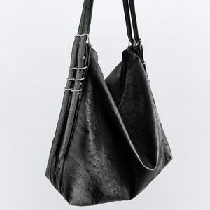 Simple Slouchy Tote Bag Sewing Pattern with Buckle Straps