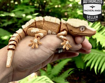 Crested Gecko | 3D Printed Articulated Lizard | Flexy Poseable Figurine | Reptile Lover Gift | Cute Gecko Decor | Fidget Gecko Toy