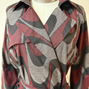 Ooshima-Tsumugi sidentrenchcoat/ mjuk sidentaft/ tillverkad av kimono/ enkelskiktad/ naturlig färg