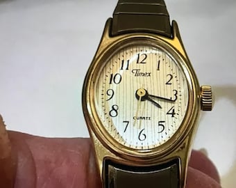 Vintage Timex Women display picture 1
