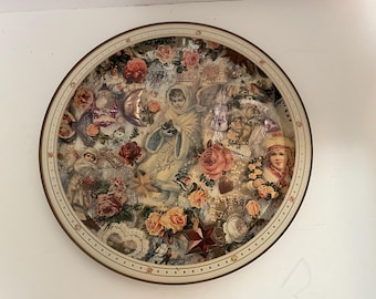 Vintage Victorian Style Tin Cookie Tray Platter Plate Round Christmas New Years