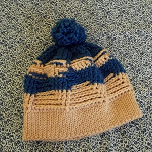 Women&#39;s Wool Winter Hat with Pom-Pom