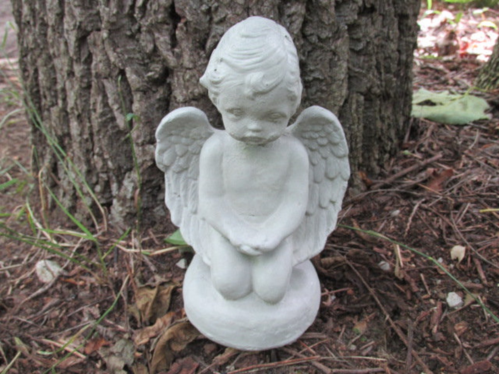 Cement Angel Hope Statue, 8 Garden Art of Concrete, so Beautiful and ...