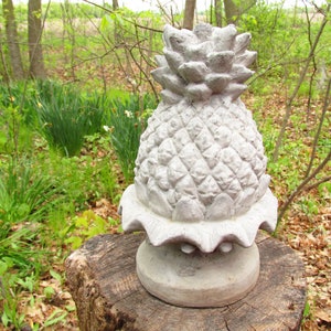 11" Tall Cement Pineapple FOUNTAIN Topper Top Finial Garden Art Concrete Decoration