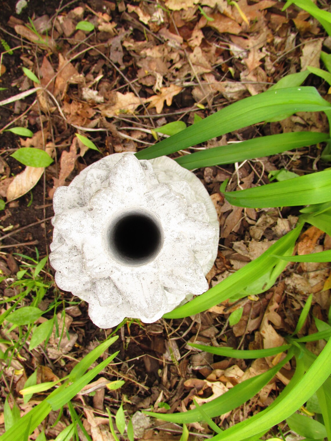 11 Tall Cement Pineapple Fountain Topper Top Finial Etsy