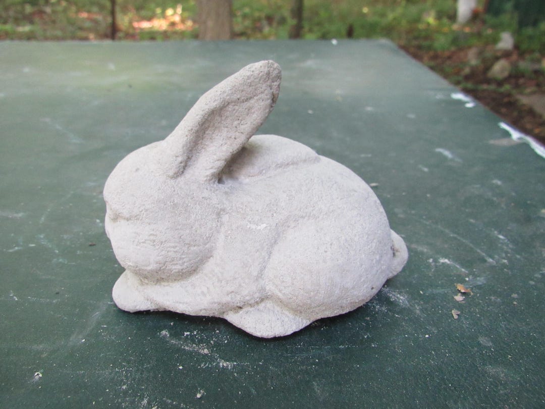 Running Rabbit Mould 3 1/2