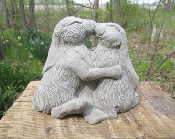 5" Tall Cement Kissing Bunny Rabbit Pair Garden Art Statue Concrete Very Cute!!
