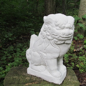 Cement 10" Tall Chinese Foo Dog Lion Garden Art Statue Concrete Asian