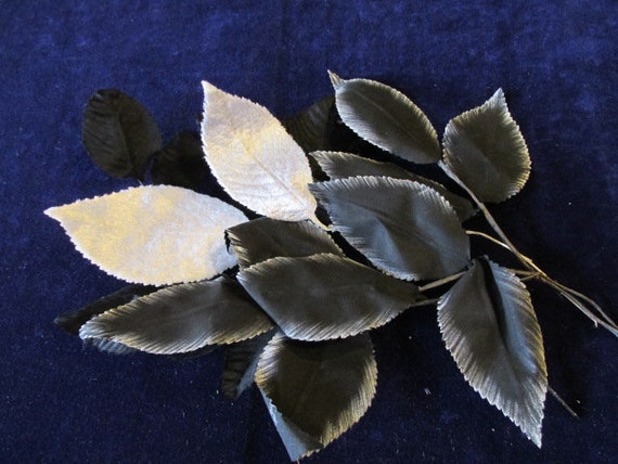 Vintage Millinery Flower Leaf Silk Black 1 3/8"Doll Y62 
