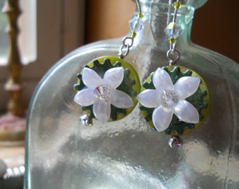 Green and White Flower Earrings, Shell and Enameled Gears, Steampunk Flowers