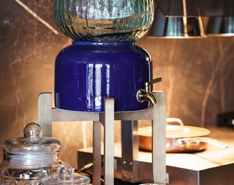 Distributore d'acqua in ceramica blu notte con supporto in legno: capacità 5 galloni