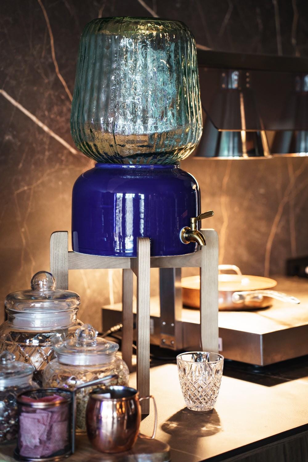 Berkey filter stand - Etsy 日本