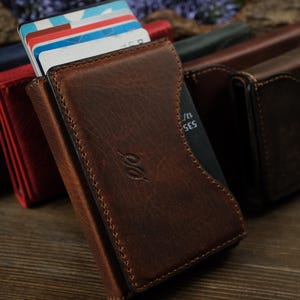 Cartera Magsafe personalizada de piel auténtica, hecha a mano, unisex, con mecanismo y ranura para tarjetas.