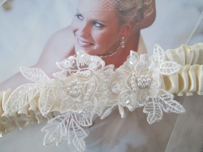 Vintage Style Garter w Pearls Ivory Rose Lace Garter Bridal Blue Garter Something Blue WEDDING Garter Set