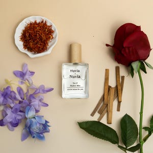 Shadow Mist Perfume Oil - Mysterious Oud & Rose Blend, Vegan, Long Lasting