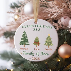 Babys erste Weihnachten Ornament, Familie der drei Ornament, Familie Ornament, Familie Ornament, personalisierte Babys erste Ornament, Weihnachtsgeschenk