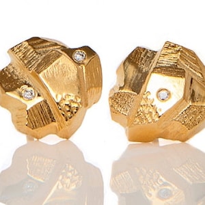 Faceted Rugged Diamond Chip Earrings 18K