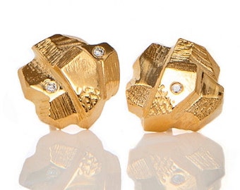 Faceted Rugged Diamond Chip Earrings 18K