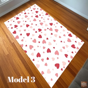 Heart Print Area Rug: Romantic Valentine&#39;s Day Decor