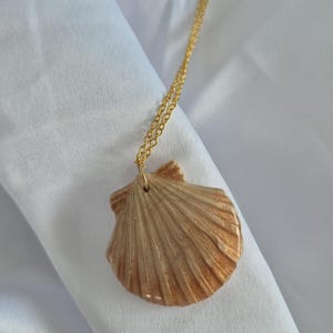 Seashell Pendant Necklace | Gold Sea Shell Necklace | Ocean Charms |Coastal Summer Jewellery |Mermaidcore Aesthetic