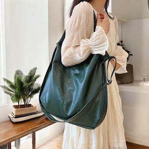 Grand sac fourre-tout en cuir | à bandoulière | Sac hobo doux végétalien | Sac à main à bandoulière de tous les jours | à main pour femme | Sac de travail élégant | Cadeau pour elle