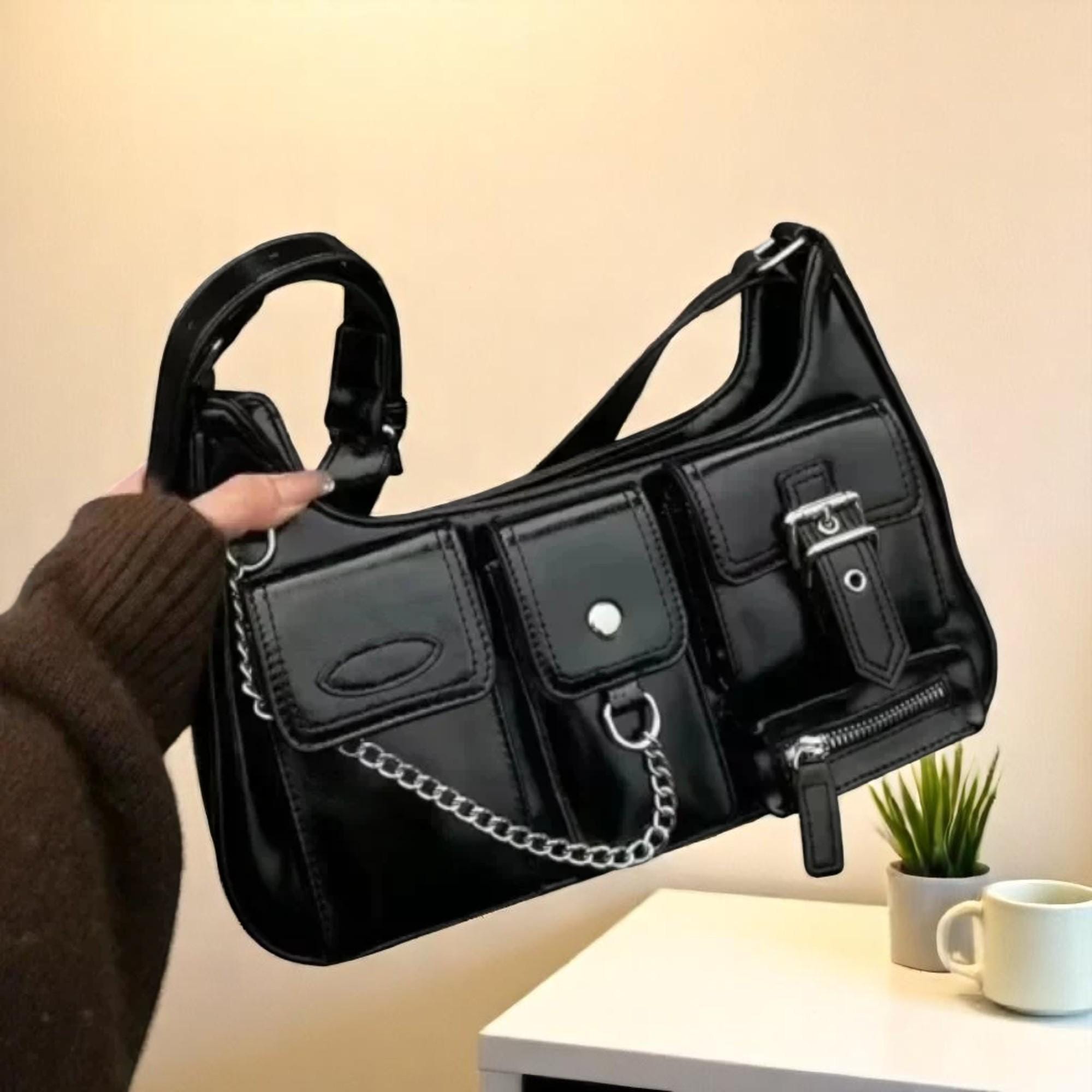 バッグ Y2K leather shoulder bag 2way grunge Y2K Grunge Belted Heart Shaped Bag - Litlookz Studio