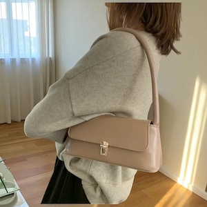 Genuine Leather Shoulder Bag for Women | Structured Top Handle Purse | Gold Clasp Vintage Crossbody | Elegant Everyday Bag in Chic Colors