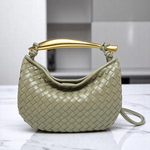 à bandoulière tissé pour femme | à bandoulière pour boulettes | Sac à main sardine avec anse en métal | Sac à main polyvalent décontracté | Sac tendance 2025 Élégant
