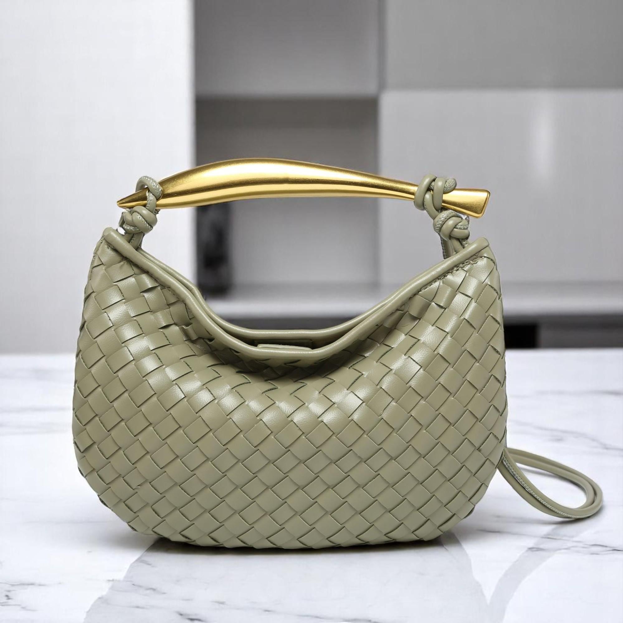 【ピケ】nunela circle shoulder bag【No.5】 4/22 12:00 go on sale circle shoulder bag【No.5】 natural