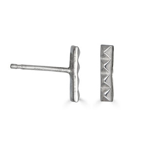 Boucles d&#39;oreilles barre pyramide en argent sterling Boucles d&#39;oreilles barre délicates Clous minimaux Boucles d&#39;oreilles contemporaines pour Helix