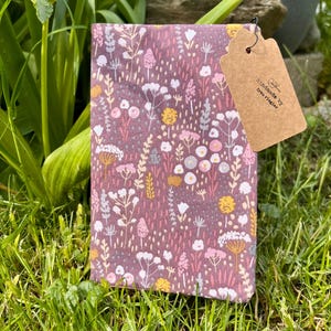Impfpasshülle Floral – Hülle für EU-Heimtierausweis – handgemacht aus Stoff – Impfpass Etui Haustier – Geschenk Tierliebhaber