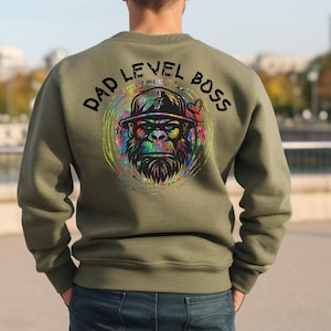 Dad Level Boss Sweatshirt: Graffiti Art Papa Statement Pullover