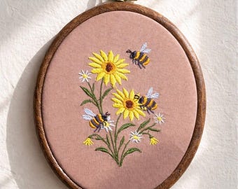Vintage Bumblebee & Sunflower Embroidery Hoop | Neutral Handmade floral Wall Decor | Farmhouse Floral | Ready to Hang | Vintage Inspired