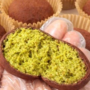 Ice Pack with Artisan Dubai Chewy Cookie – More Pistachio Filling, Handmade, Not Overly Sweet, Premium Cocoa, 2day shipping