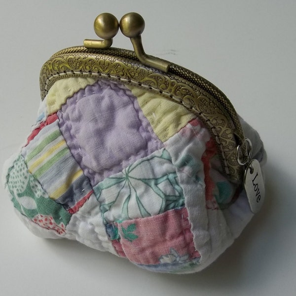 Vintage Cutter Quilt Coin Purse - Coin Purse - Metal Kiss Clasp Purse Frame - Blue - Cutter Quilt - Wedding Ring Pattern