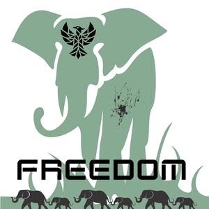 Könnte beinhalten: Eine grüne Silhouette eines Elefanten mit einem schwarzen, stilisierten Vogeldessin auf der Stirn. Das Wort "FREEDOM" ist in schwarzen Buchstaben unter dem Elefanten geschrieben. Am unteren Rand des Bildes befinden sich fünf kleinere schwarze Elefantensilhouetten.