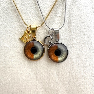 Halb und Halb Iris Halskette - Individueller handgemalter Auge Anhänger für Paare - Personalisiertes Geschenk - Zwei Augen Schmuck