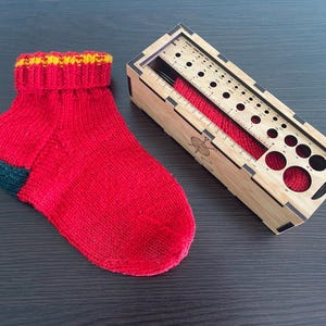 knitting tools,crochet box,knitting needles,wooden box for yarn,knitting ruler,yarn storage,wooden pencil case for knitting needles
