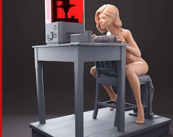 lady  with 3D Printer - Detailed STL Model for Printing