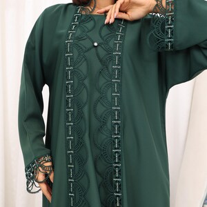 Abaya Asma Emerald Green – 3-Piece Nida Abaya Set with Lace and Crystal Accents, Inner Dress & Chiffon Scarf | Elegant Women’s Modest Wear