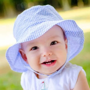 Seersucker Kid&#39;s Bucket Hat UPF 25+ - Beach Sun Hat for Babies - Blue Seersucker Hat for Kids - Toddler Sun Hat
