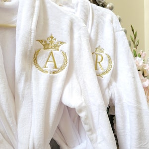 Personalized Men's Women's Plush Robe Monogrammed Bathrobe with King Crown Queen Crown Mother's Day Father's Day Gift Bridal Robe image 2
