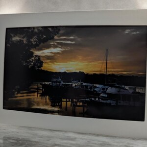 Sonnenuntergang in der Acosta Creek Marina am St. Johns River, Welaka, Florida