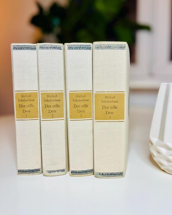 Alte Bücher Deko Set – Vintage weiß & gold (4 Stück) – Dekobücher für Regal, Wohnzimmer, 4 Bände 